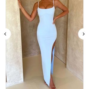 Baby Boo Fashion Tiarne Maxi Dress Blue (NWT)